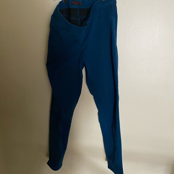 Turquoise pants - Picture 2 of 2